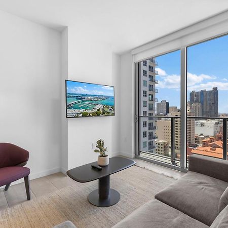 Stylish Stay In The Heart Of Miami - Walk To Bayside & Bayfront Park Exterior photo