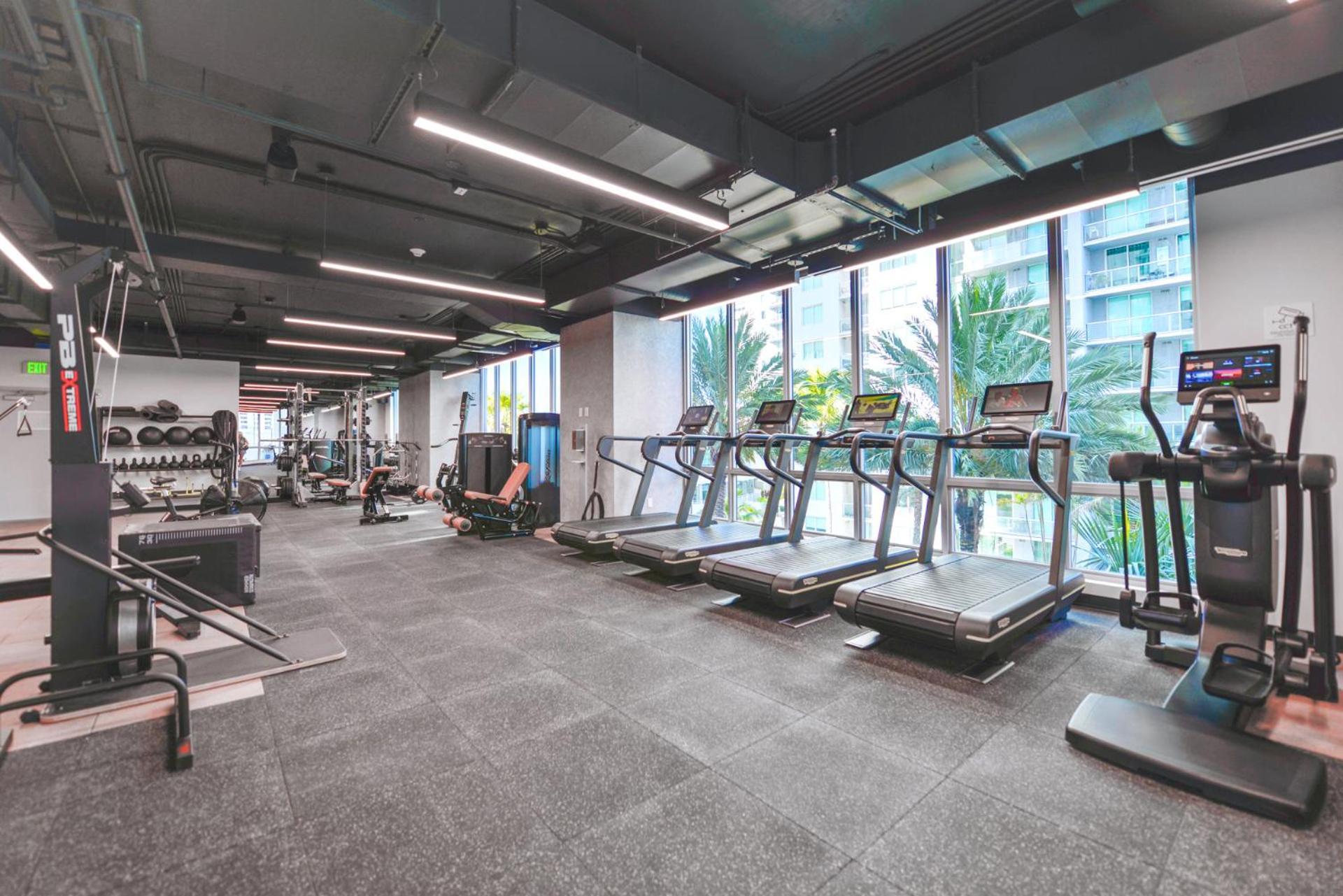 Stylish Stay In The Heart Of Miami - Walk To Bayside & Bayfront Park Exterior photo