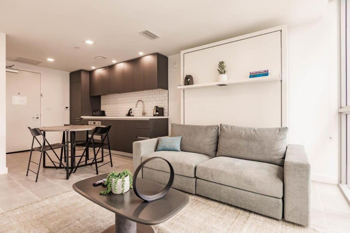 Stylish Stay In The Heart Of Miami - Walk To Bayside & Bayfront Park Exterior photo